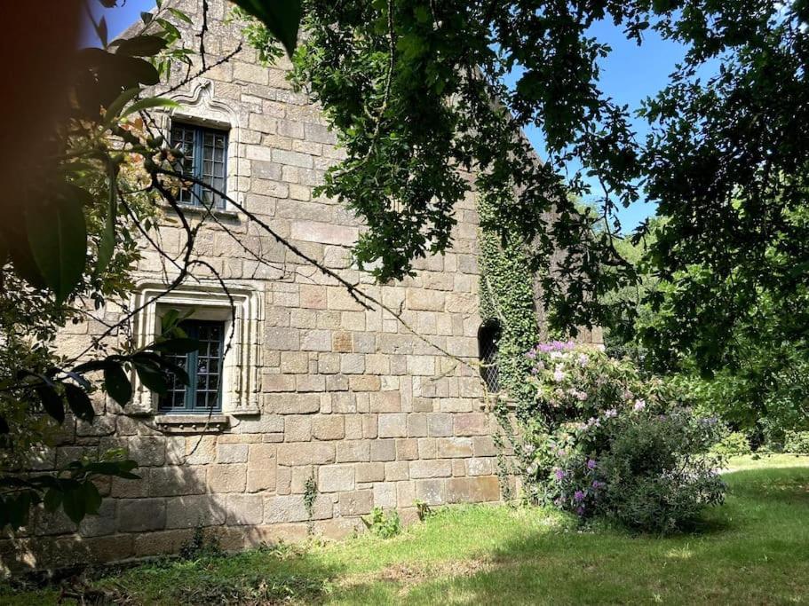 La Forge De La Coudraie Bed & Breakfast Pleugueneuc Exterior photo